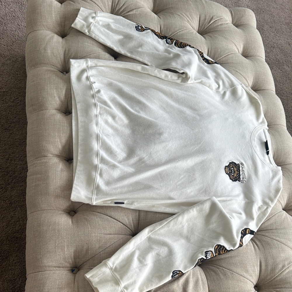 Sean John White Sweater with Embroidered Tiger Detail